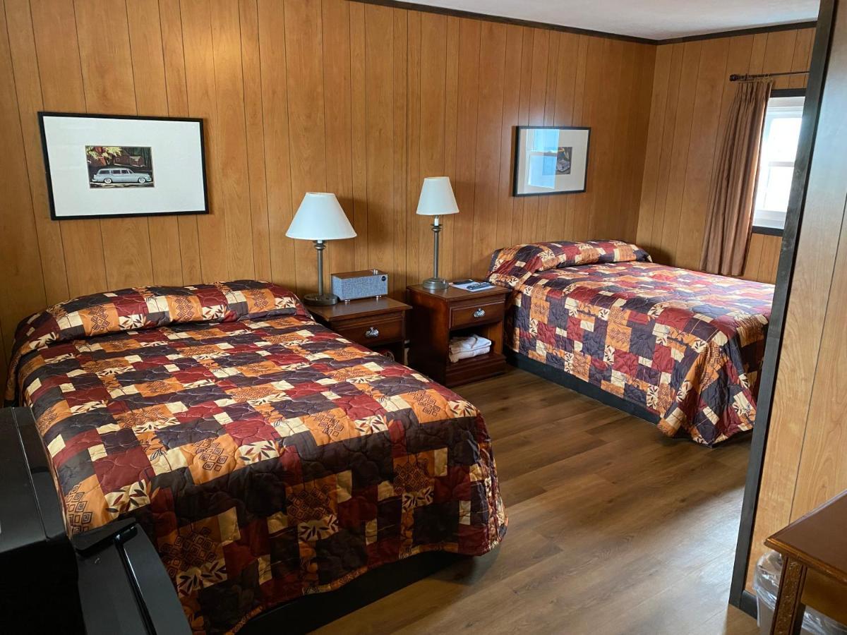 Scotty'S Motel Манисинг Екстериор снимка