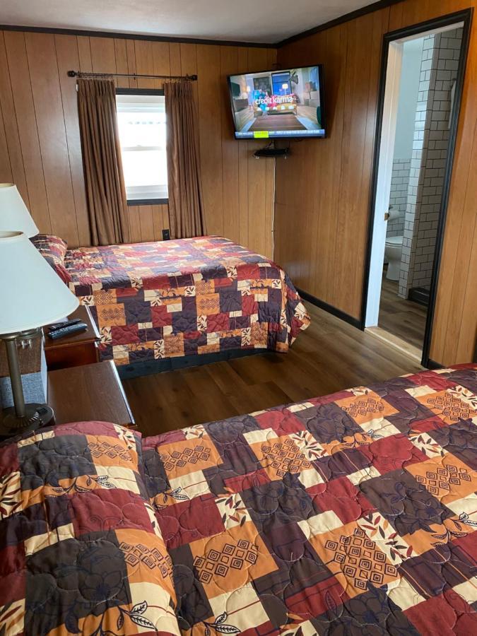 Scotty'S Motel Манисинг Екстериор снимка
